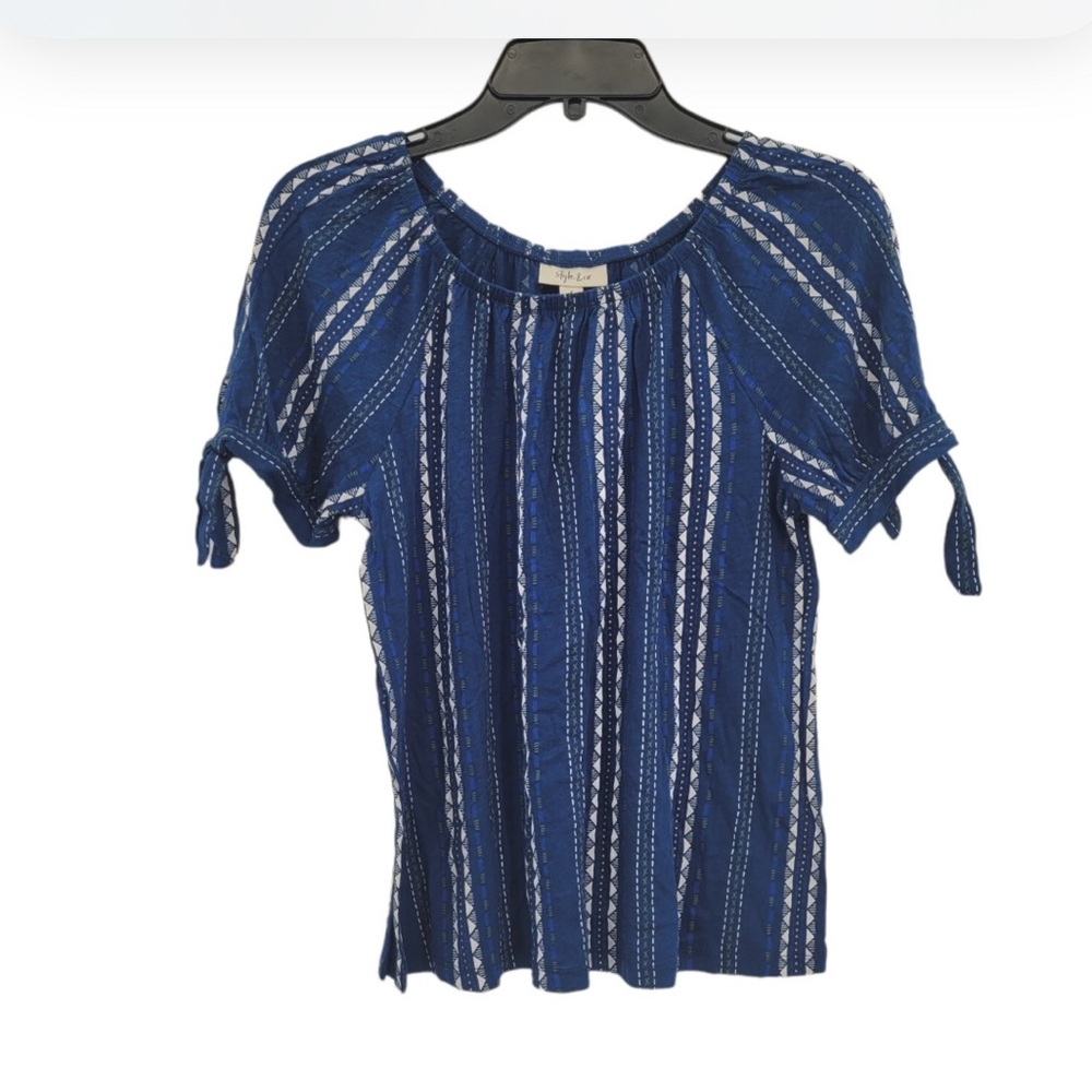 Blue striped geometric women’s top 2X